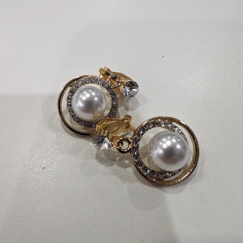 Irregular Circles Diamante, Pearl and Gold Earrings