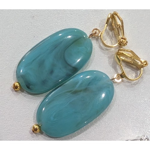Turquoise Clip-on Earrings (Gold)