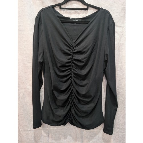 Motto Black Ruched Blouse