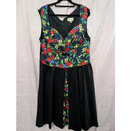 Lindy Bop 'Avis' Dress in Navy/Floral